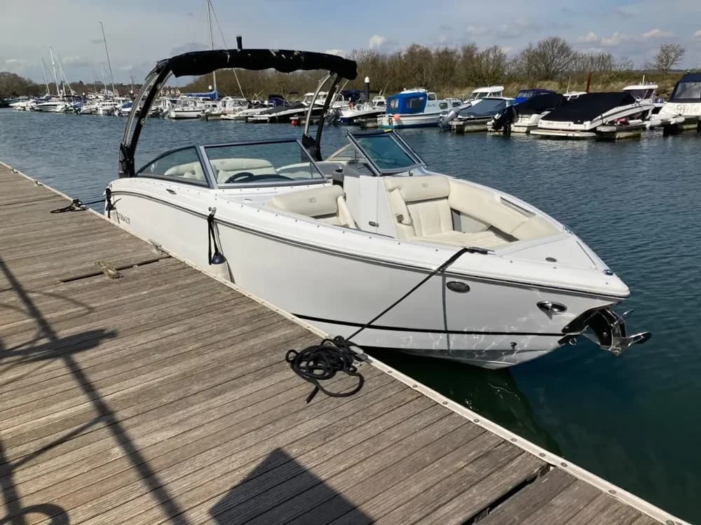 2019 Cobalt R5 Boat for Sale in Poole