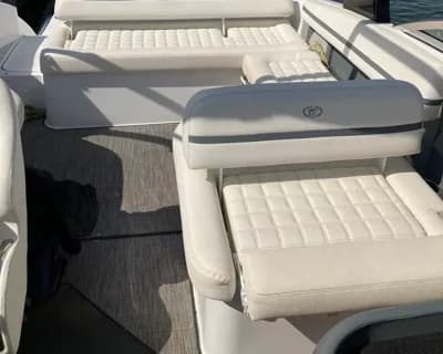 2019 Cobalt R5 Boat for Sale in Poole 3