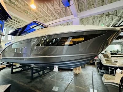 Sea Ray 320 Sundancer 750 PS 4