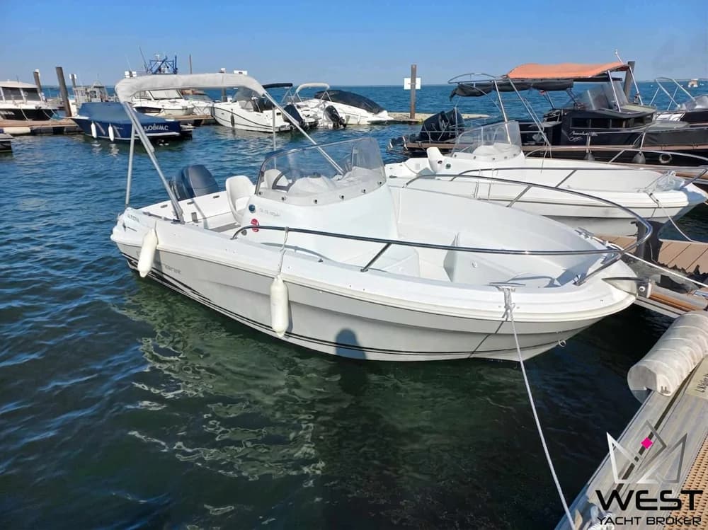 Jeanneau Cap Camarat 5.5 CC