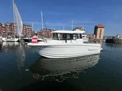 JEANNEAU MERRY FISHER 855 MARLIN 2