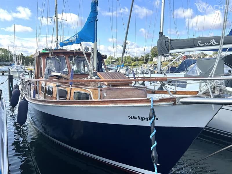 Nauticat 33