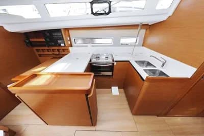 JEANNEAU SUN ODYSSEY 440 3