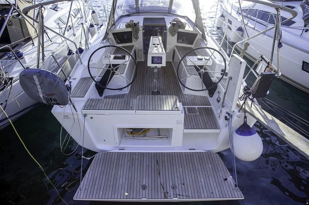 Dufour 360 Grand Large