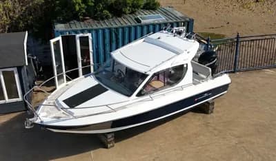 2014 Oceanmaster 760 HTS Boat for Sale in Poole 2