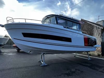 Jeanneau Merry Fisher 895 Sport 3