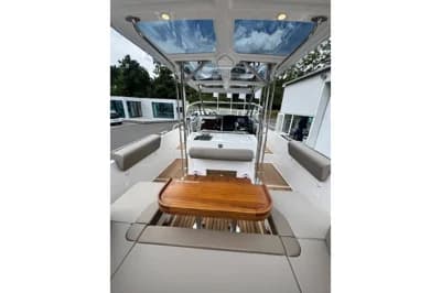 2025 Nimbus Tender 9 | 9m 2