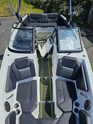 Scarab 255 WAKE ID 2