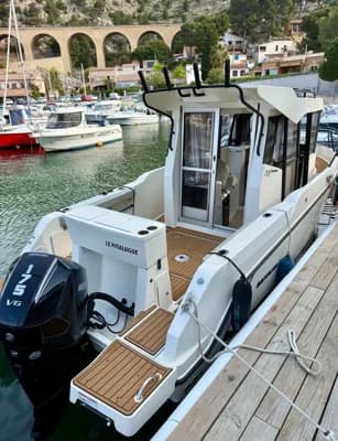 Quicksilver 705 Pilothouse 4