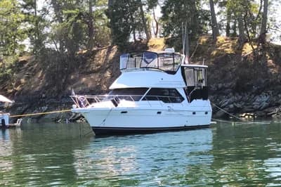 1995 Bayliner 3587 Motoryacht | 35 ft 2
