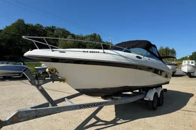 2004 Doral 245 Cuddy | 25.5 ft 3