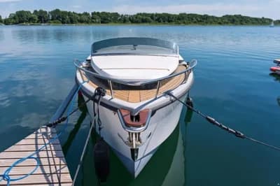 Alfastreet 23 Cabin electric 2