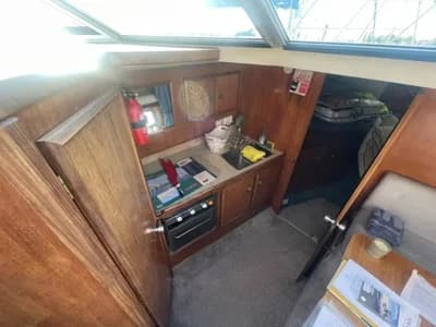 1986 Fairline Corniche 31 Fly Boat for Sale in Gosport 3
