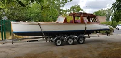 1933 Gibbs Day Launch Boat for Sale in Lower Basildon 5