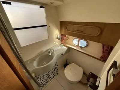 1988 Fairline Targa 33 Boat for Sale in Norfolk Yacht Agency 3