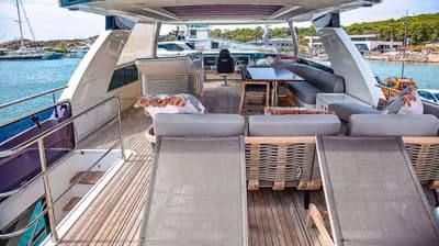 Absolute Navetta 68 5