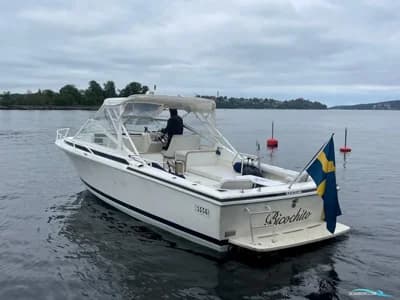 Bertram 28 Moppie 2