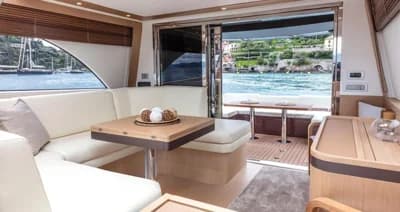 2018 Custom Solaris Power 57 | 57.4 ft 3