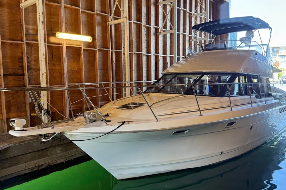 1992 Bayliner 3688 Motoryacht | 36 ft