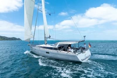 2017 Beneteau Sense 51 | 52.3 ft 2