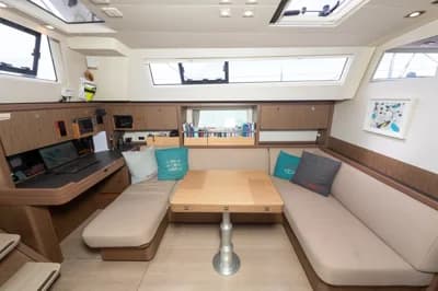 2017 Beneteau Sense 51 | 52.3 ft 3