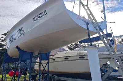 2011 M Boats S40 | 40.4 ft 2