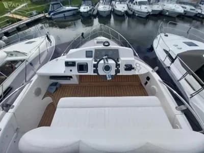 Sealine F34 2