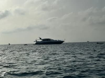 Sunseeker Predator 74 XPS 4