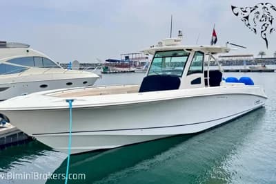2010 Boston Whaler 370 Outrage | 11m 2