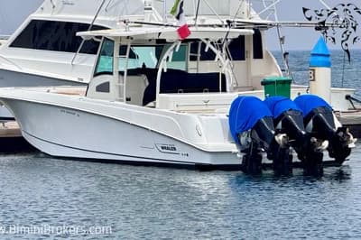 2010 Boston Whaler 370 Outrage | 11m 3
