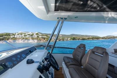 2015 Fairline Squadron 78 Custom | 24m 3
