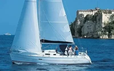 Bénéteau Oceanis 323 Clipper 2