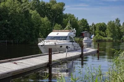 2008 Princess 42 Flybridge Motor Yacht | 44.3 ft 2