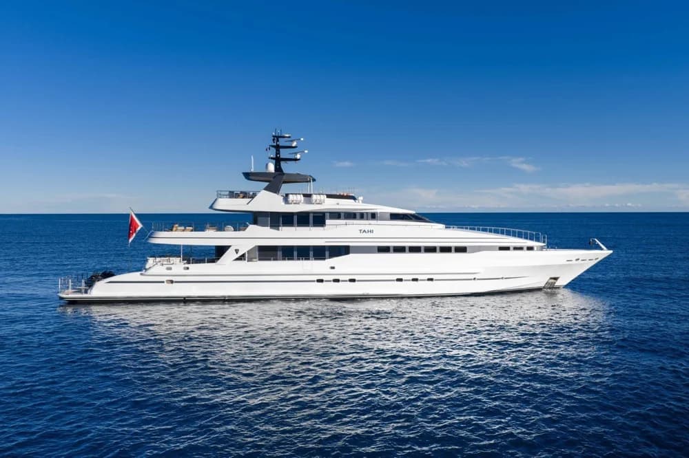 1993 Heesen Semi displacement motor yacht | 144.4 ft