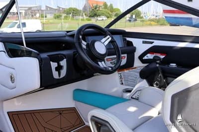 Nautique Super Air Nautique G25 Coastal Edition 2