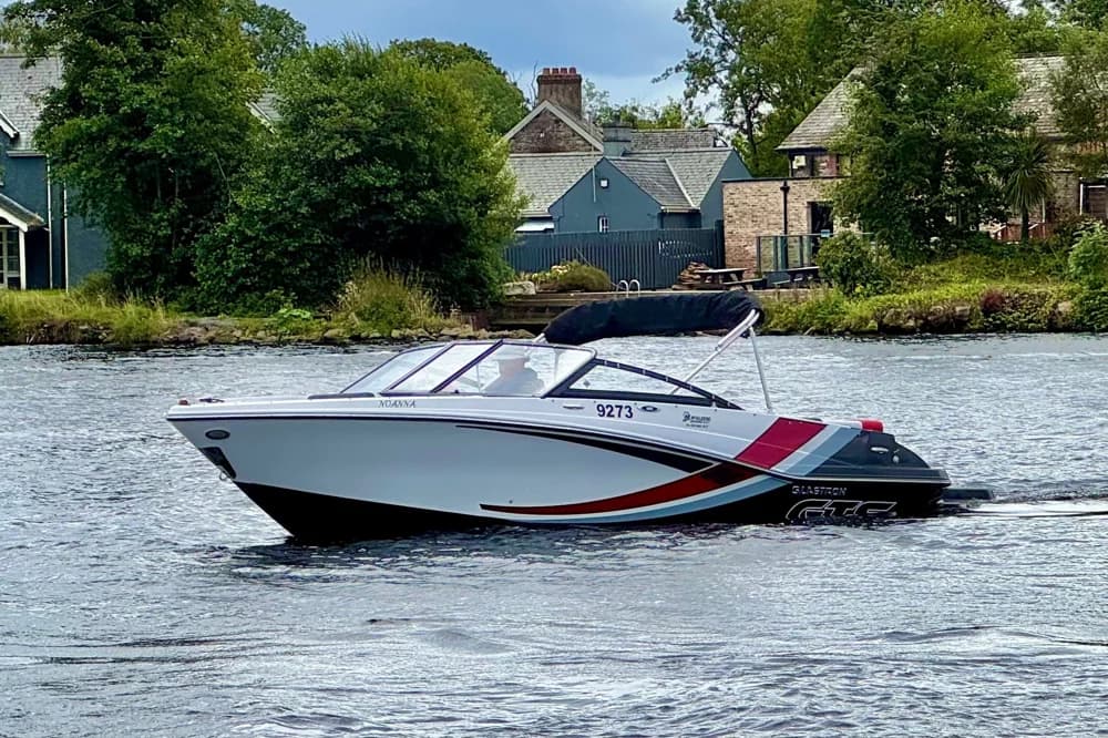 Glastron GTS 185
