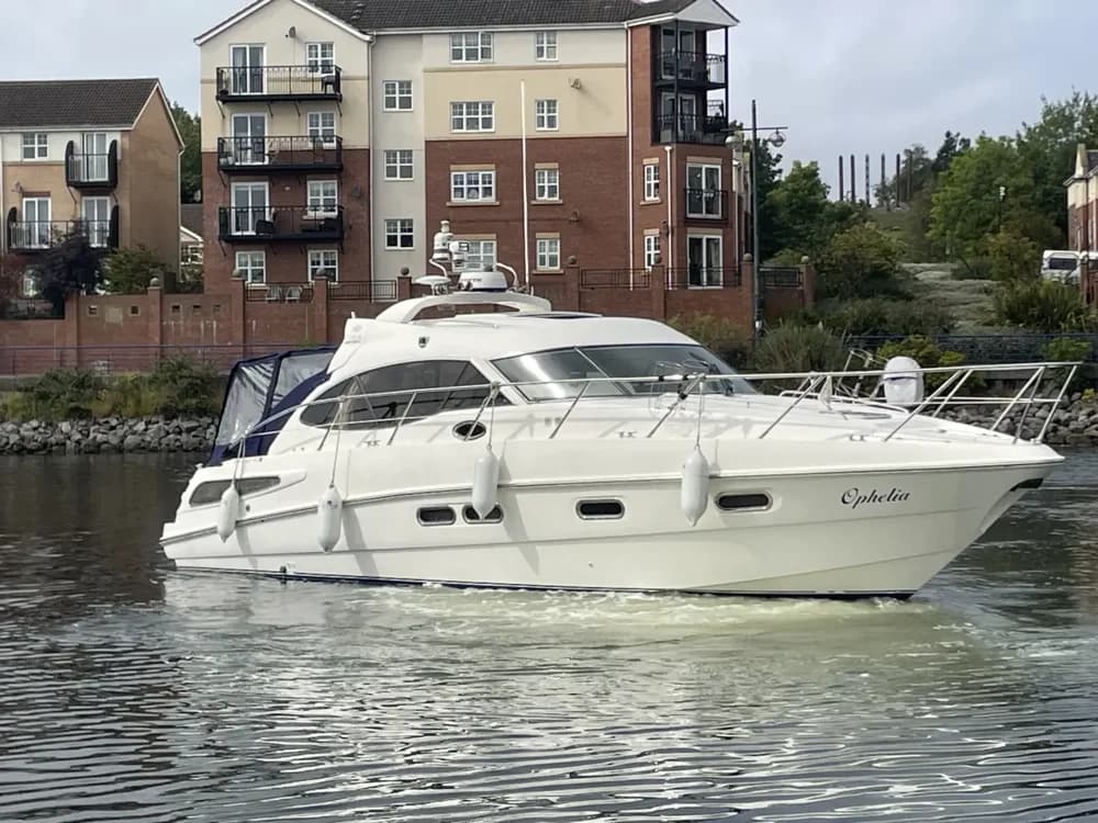 2003 Sealine SC39 Boat for Sale in Newcastle Upon Tyne