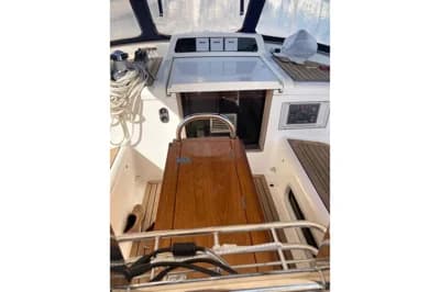2003 Oyster 56 3