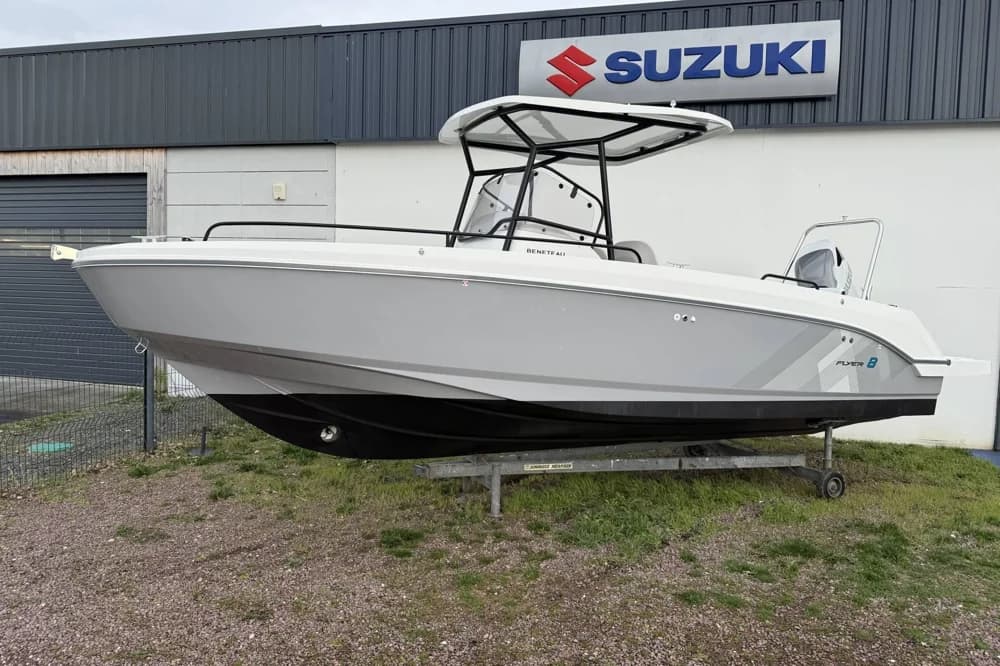 Beneteau Flyer 8 SPACEdeck V2