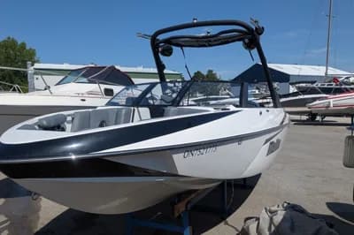 Malibu Wakesetter VLX 2