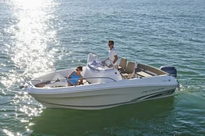 Jeanneau Cap Camarat 5.5 CC Serie 2 2