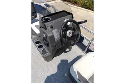 Sun Tracker Bass Buggy 16 XL Select 3