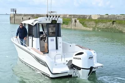 Ocqueteau OSTREA 710 TIMONIER 2