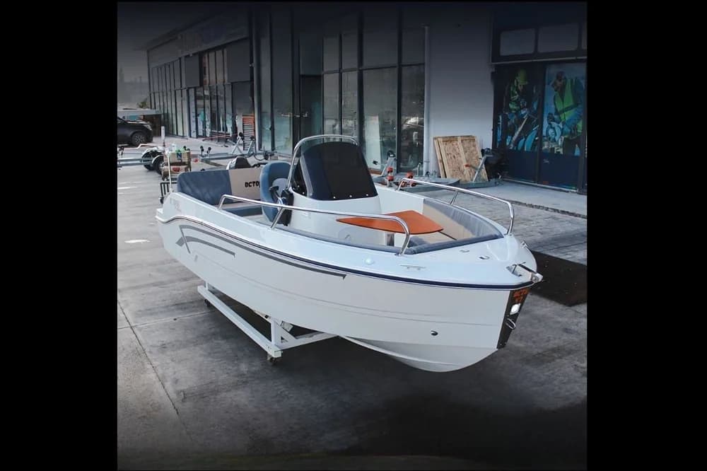 Motor Yacht Octopus Octo47 CC