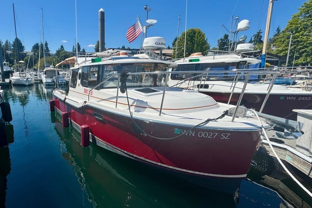 Ranger Tugs R-25