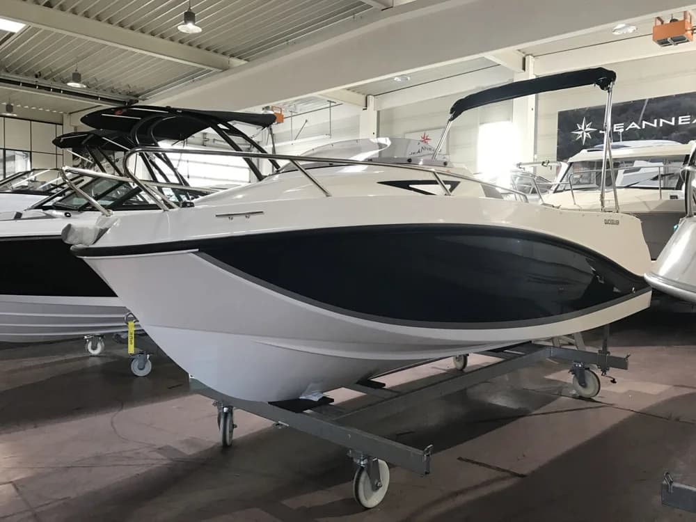 Quicksilver Activ 505 Cabin