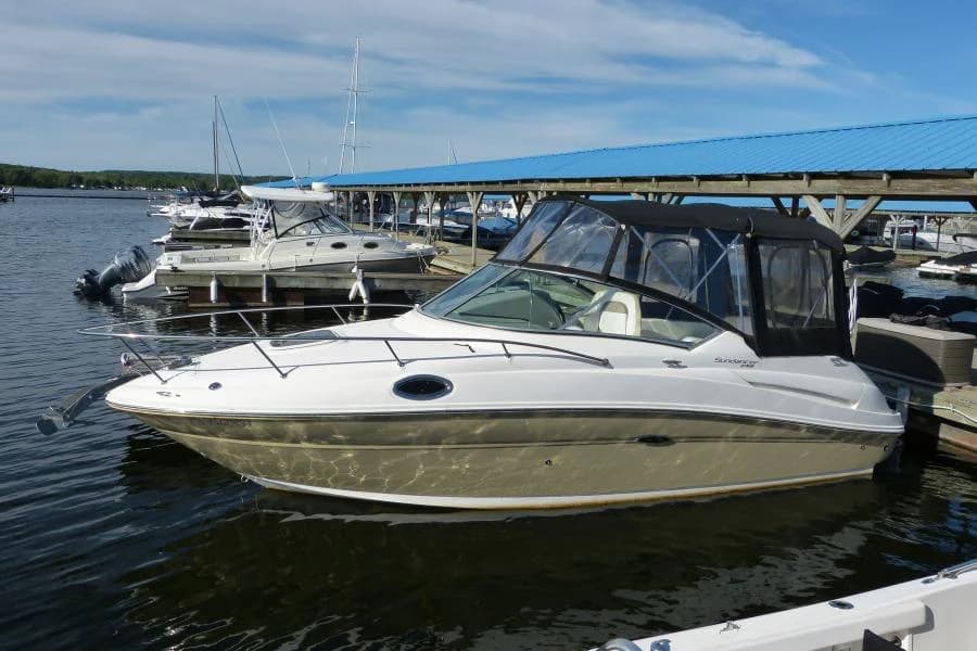 Sea Ray 240 Sundancer