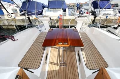 2017 Bavaria Cruiser 41S Boat for Sale 4