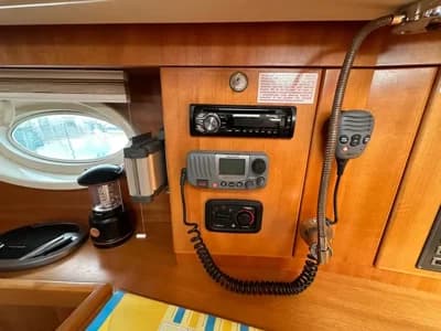 2011 Elan Impression 344 Boat for Sale 3