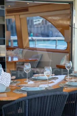 2011 Mural Yachts 28m Boat for Sale in CT 3